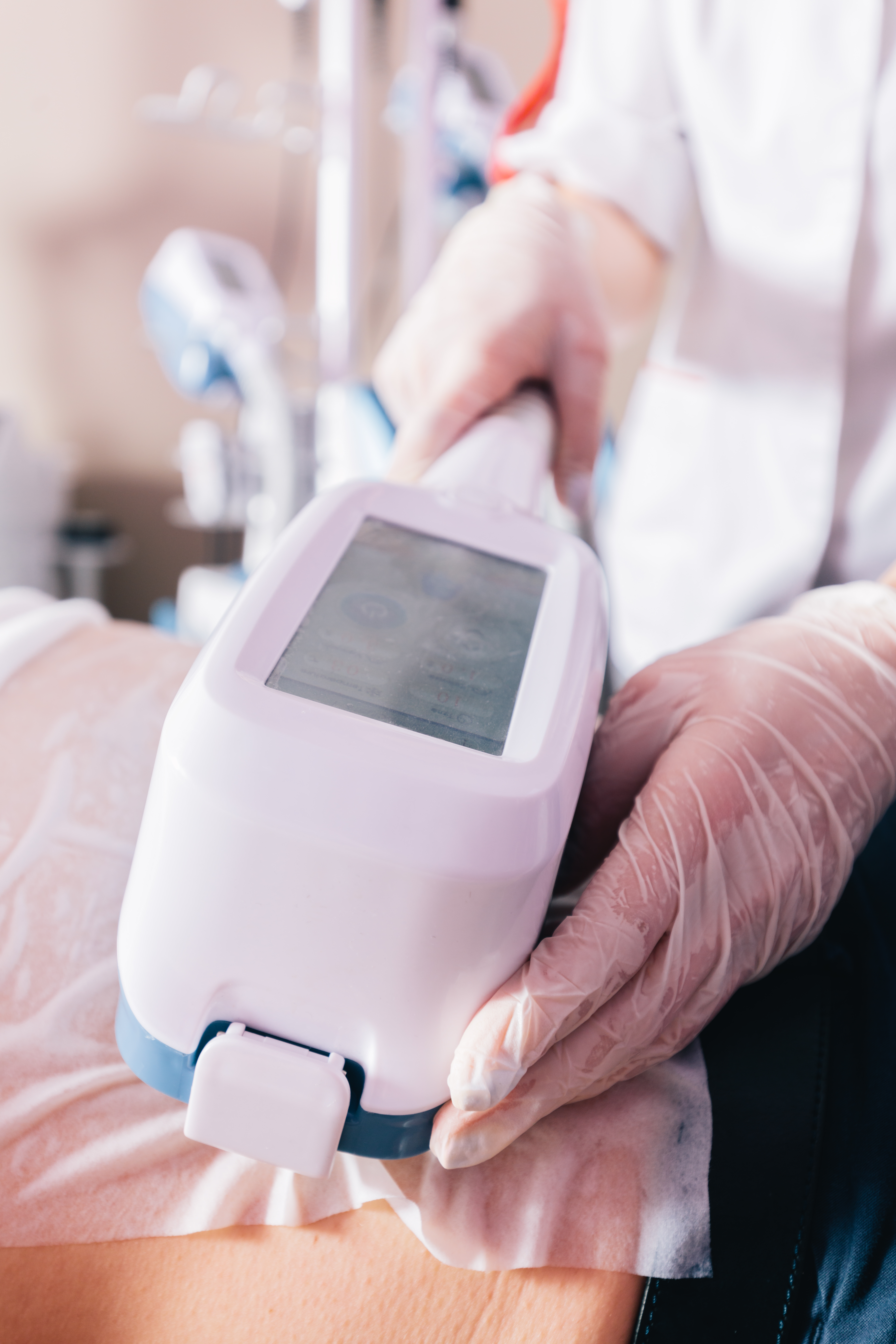 Man on cryolipolysis fat removal treatment on abdomen.